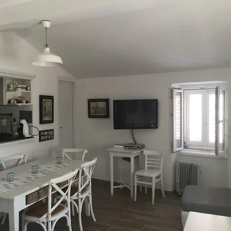 Cozy Hvar *
