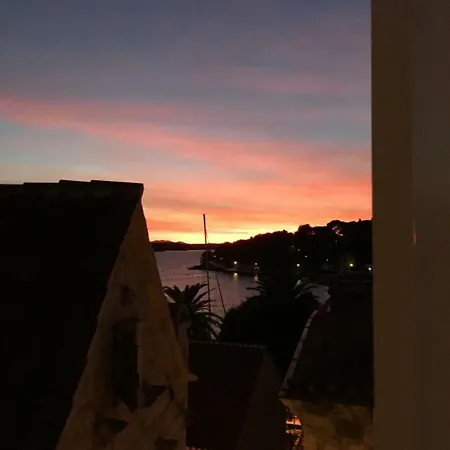 Cozy Hvar * Hvar Town