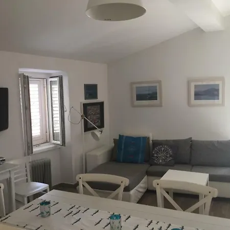Cozy Hvar